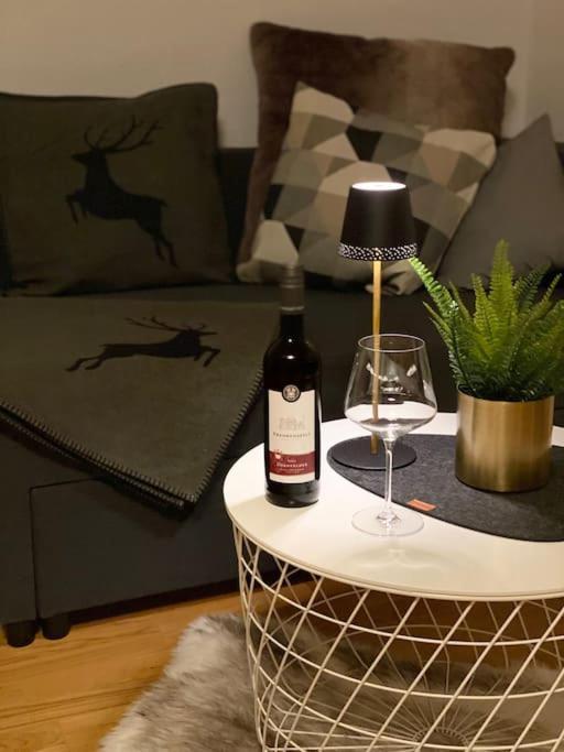 Neues Ruhiges Apartment, Bergblick, Stellplatz Bischofswiesen Esterno foto